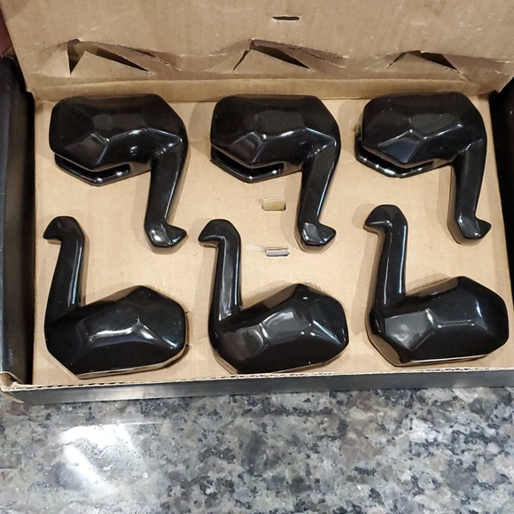 Set of 6 Ceramic Black Swan Napkin Holders - Picture 3 of 3